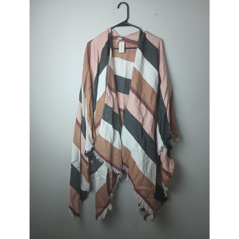 Francescas's‎ NWT Women's Shawl Multi Color Fringe Hem OSFM Blanket Shawl